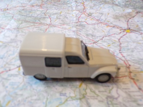Citroën acadiane blanche ixo - citroËn,
