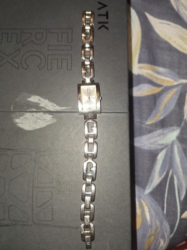 Montre bracelet femme - bracelet,