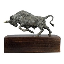 Sculpture statue taureau - , en