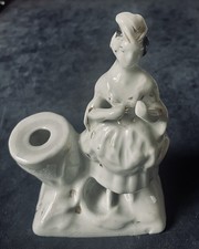 Ancien encrier en porcelaine