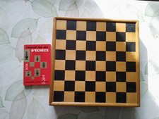 Vintage. Boîte Bois Ancien jeux de petits chevaux Nain Jaune Jacquet Échecs