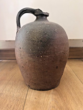 Très ancienne cruche ou pichet en terre cuite -  bon état - hauteur  29 cm