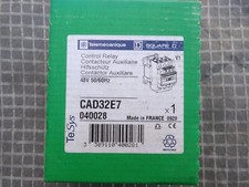 neuf télémécanique CAD32E7