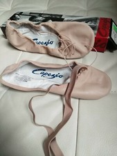 New 5 5.5 woman 3 youth girl