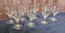 Lot de 8 verres à pied de
