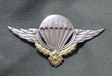 Insigne parachutiste khmer Cambodge indochine    .  Cambodian para wings