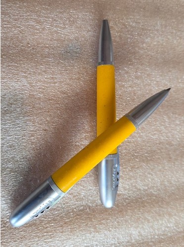 Paire authentique stylos - paire,