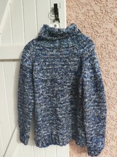 PULL MOHAIR TRICOTE MAIN  TAILLE 40 /42 COL ROULE HIVER SKI neige PULL NEUF**+
