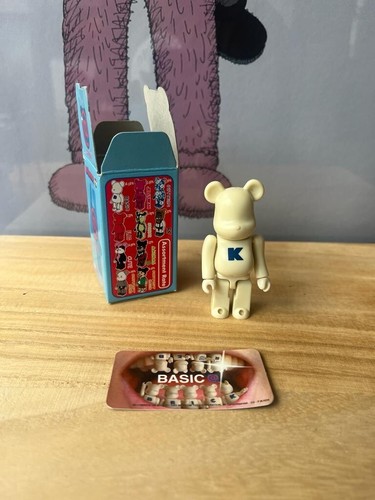Bearbrick 100 serie 4 - %, basic