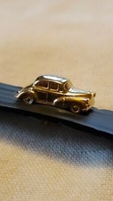 pin's 3D voiture auto ancienne