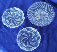 LOT 2 COUPELLES/DESSOUS DE