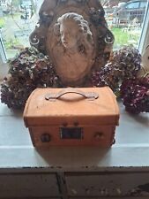 Ancienne petite malle ancienne