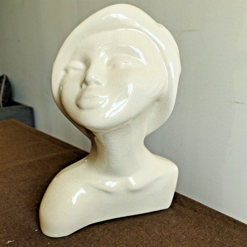 Tres beau buste femme en - tres, de