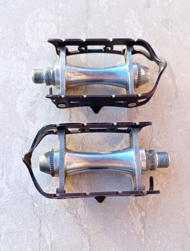 Pédales vintage atom - pédales,
