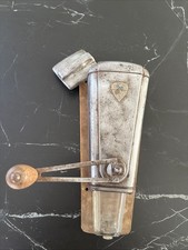 ANCIEN MOULIN A CAFÉ PEUGEOT