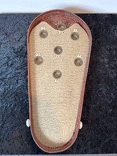 jeu flipper ancien portatif utilisé dans les cafés en métal XXe