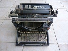 ANCIENNE MACHINE A ECRIRE "