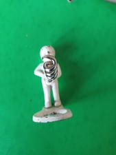 Erotique, Maneken pis tire bouchons et décapsuleur