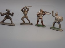 QUIRALU 4 SOLDATS MOYEN-AGE ETAT D USURE