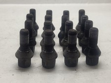 Goujon de roue pour jante tôle pour renault clio 3 diesel de 2010