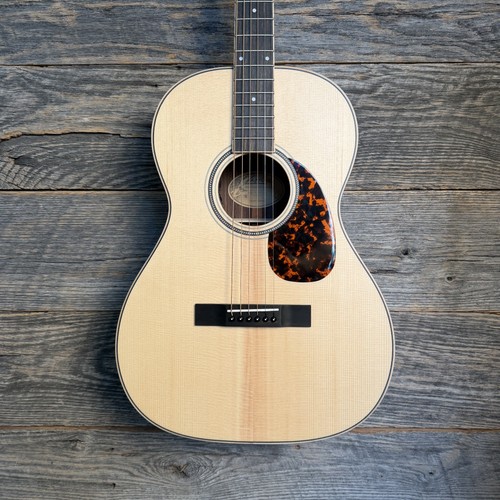 Larrivee ooo guitar - larrivee,