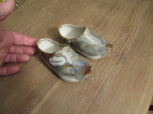 Paire anciens petits sabots - paire,