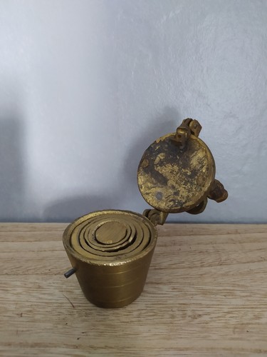 Ancienne pile poids godets - poids,