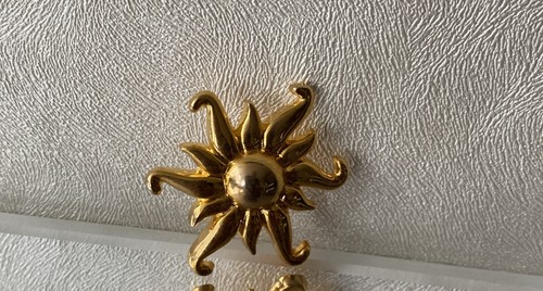 Ancienne broche yves rocher - ancienne,