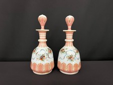 Paire de flacons en opaline