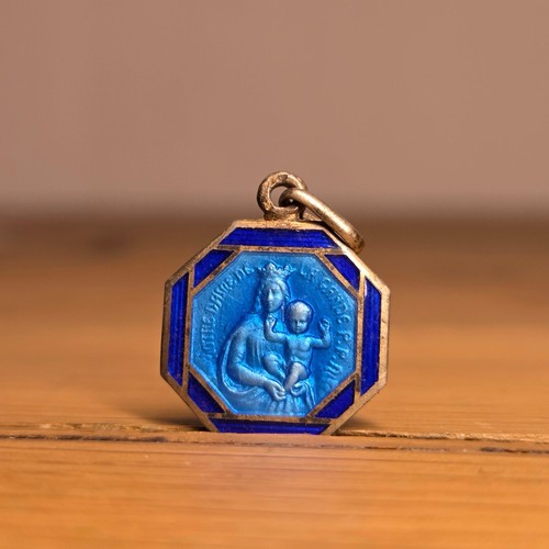 Médaille emaillée bleu