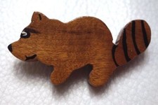 BROCHE en bois BLAIREAU wooden Brooch NEW NEUF mint 5,9cm