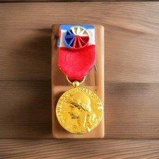 Médaille Travail Commerce et Industrie - avec sa rosette - Larochette - Mourgeon