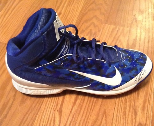 Josh reddick signed cleat - josh,