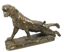 XL Lionne Blessée Bronze