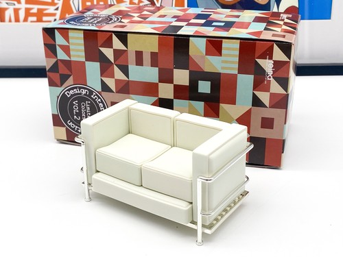 Corbusier lc2 sofa - corbusier,