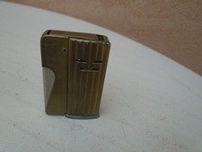 Ancien BRIQUET KARAT à ESSENCE