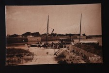 Carte Postale Ancienne Île d'Aix : Le Quai au Passage du Vapeur la Rochelle