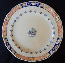 Assiette en faïence de