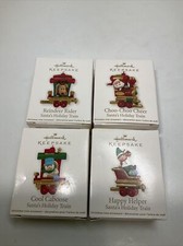 Set (4) Santa's Holiday Train