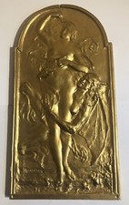 BAS RELIEF EN PLÂTRE DORÉ