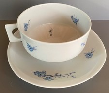 Tasse et sous tasse petit-dejeuner porcelaine Bernardaud, modèle Adeline