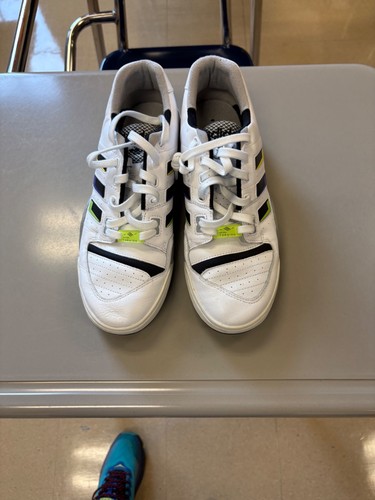 Size adidas torsion comp - 10,