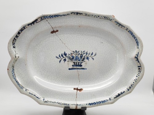 Plat ovale ancien cul - "cul, noir"
