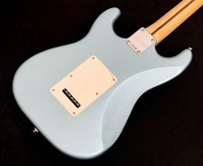 Squier by Fender Affinity