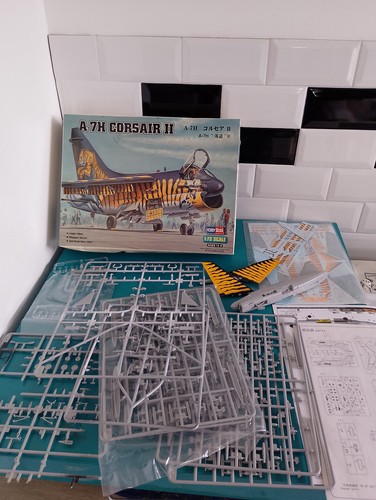 Incomplet vendue l etat - incomplet, en
