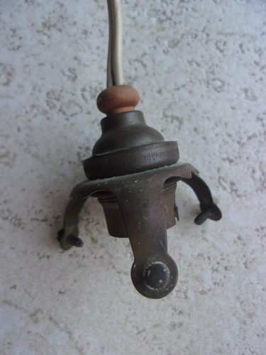 Ancienne douille pour abat - douille,