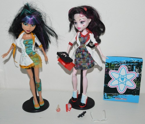Poupée monster high mad - high,