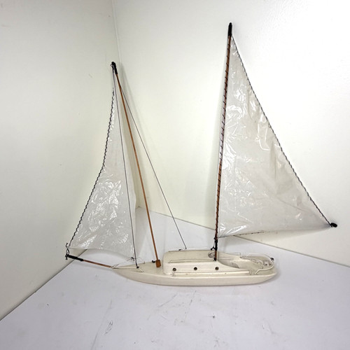 Vintage pond yacht model - vintage,