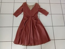 Robe ancienne LOUIS VUITTON taille 40, couture