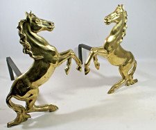 PAIRE DE CHENETS VINTAGE, chevaux, fer et laiton, années 70